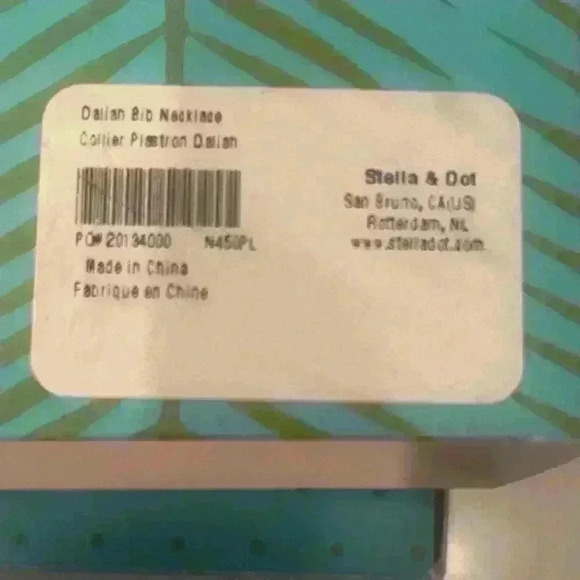 Stella & Dot Daliah Retired Bib necklace. - Picture 4 of 5